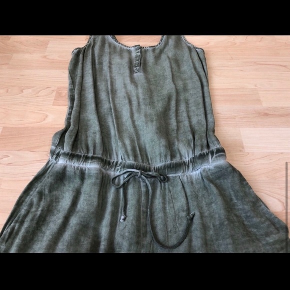 NEW Cloth & Stone Green Crossback Romper - Picture 3 of 4